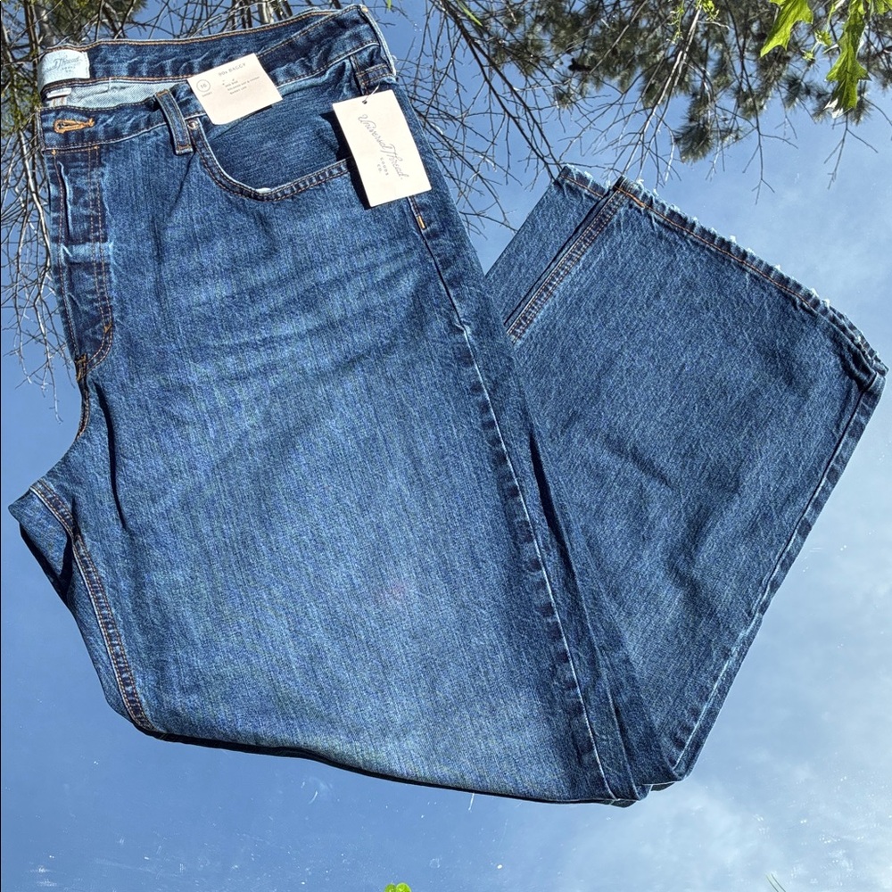 Universal Thread Women's Wide-Leg Flare Jeans in Indigo Blue